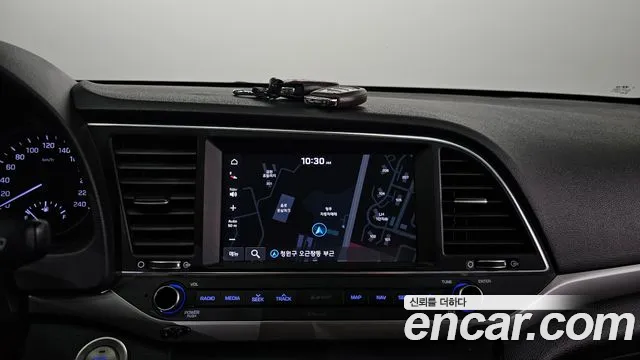 Hyundai Avante AD id 2840316 из Кореи 8
