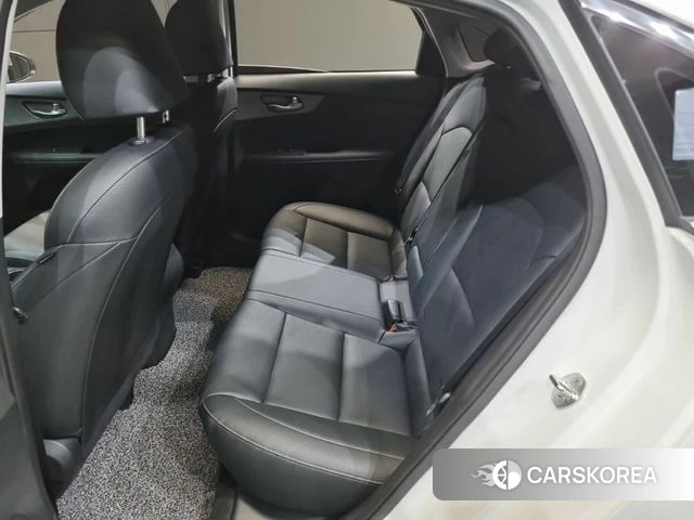 Kia Come New K3 id 4625515 из Кореи 8