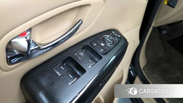 Kia The New Carnival id 3899802 из Кореи 8