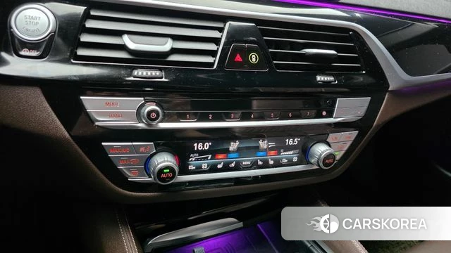 BMW 5 Series (G30) id 4618388 из Кореи 8