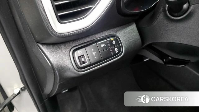 Hyundai Venue id 3852414 из Кореи 8