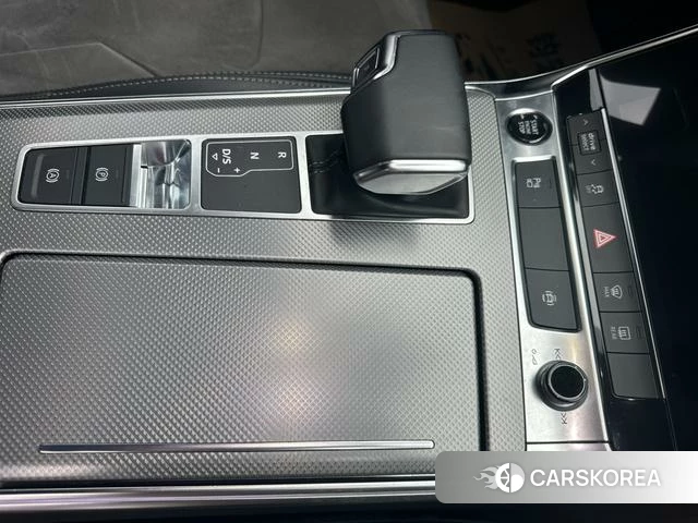 Audi A6L id 4278789 из Китая 8