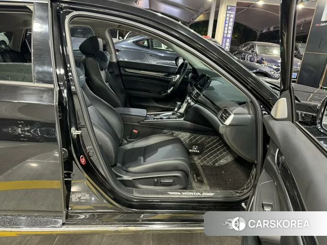 Honda Accord id 4301225 из Китая 8