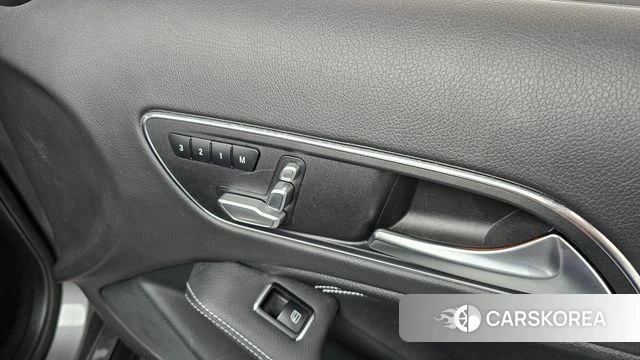 Mercedes-Benz GLA-Class X156 id 4397436 из Кореи 8