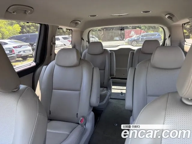 Kia The New Carnival id 2936936 из Кореи 8