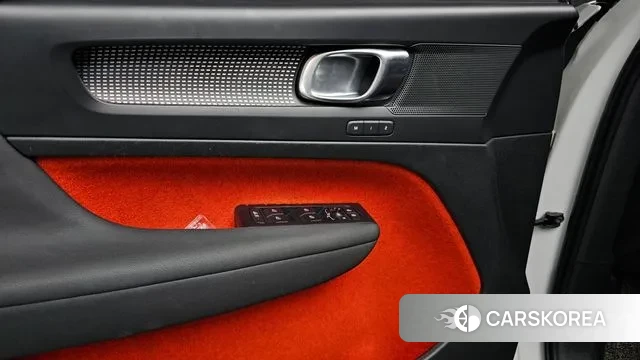 Volvo XC40 id 3509198 из Кореи 8