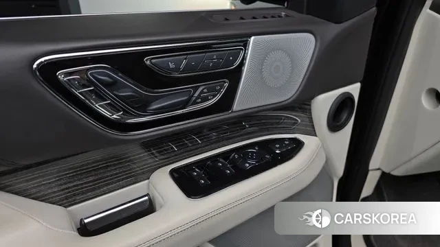 Lincoln Navigator 4th generation id 3433561 из Кореи 8