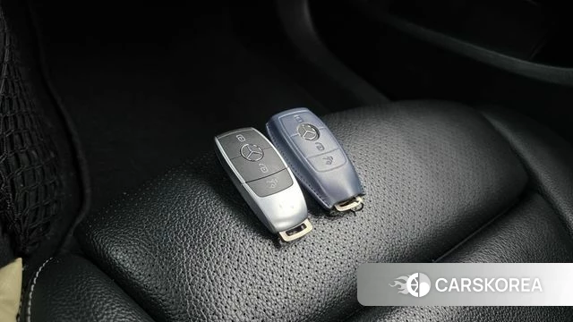 Mercedes-Benz C-Class W205 id 4785565 из Кореи 8
