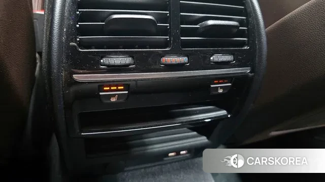 BMW 5 Series (G30) id 3076166 из Кореи 8