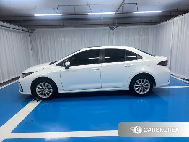 Toyota Corolla id 4297857 из Китая 8