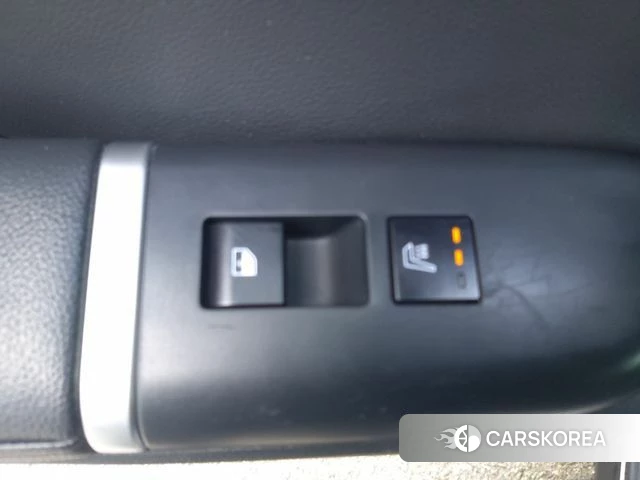 Hyundai Grandeur (GN7) id 3831265 из Кореи 8