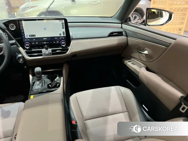 Lexus ES id 3939457 из Китая 8