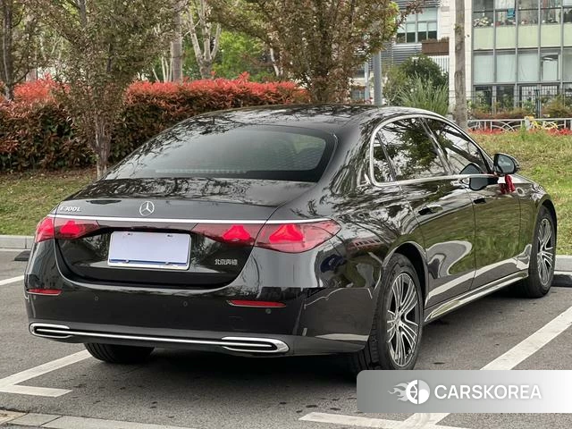 Mercedes-Benz E-class id 4239829 из Китая 8