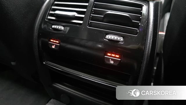 BMW 5 Series (G30) id 3859023 из Кореи 8