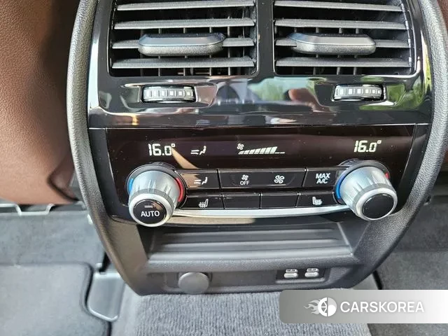 BMW 5 Series (G30) id 2998844 из Кореи 8