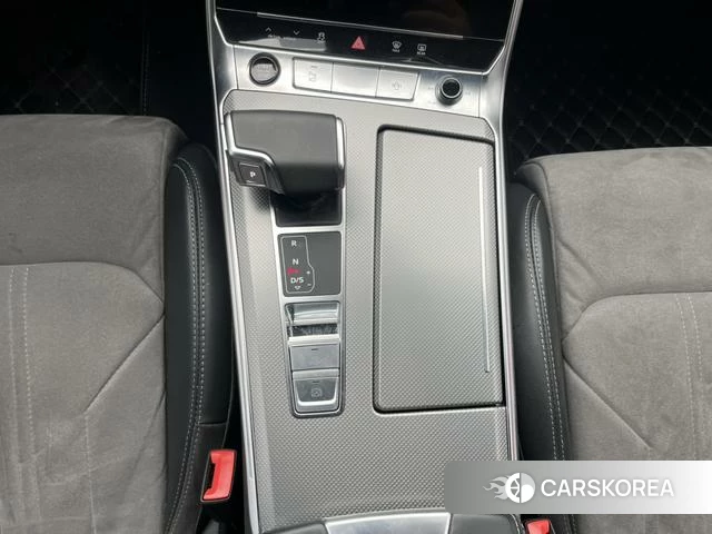Audi A6L id 4300431 из Китая 8