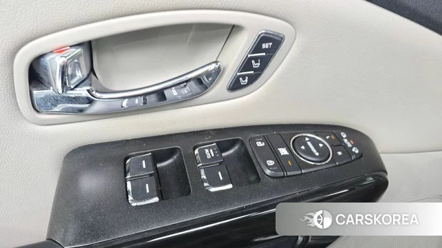 Kia The New Carnival id 4232607 из Кореи 8