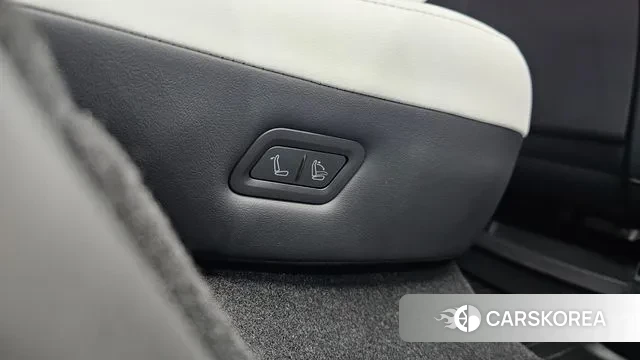 Tesla Model Y id 3388206 из Кореи 8