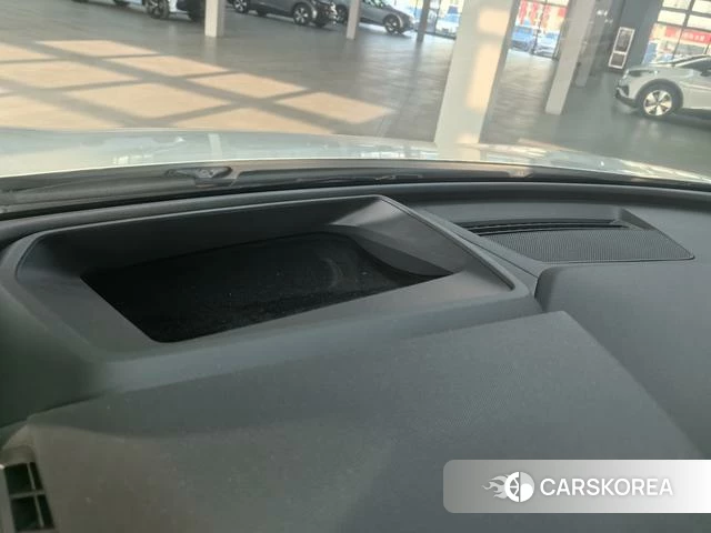Audi Q5 e-tron id 4240208 из Китая 8