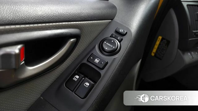 Hyundai The New Grand Starex id 3873821 из Кореи 8