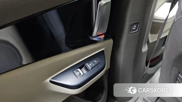 Kia Carnival 4th generation id 3043002 из Кореи 8