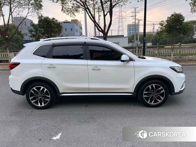 Roewe RX5 id 3857671 из Китая 8