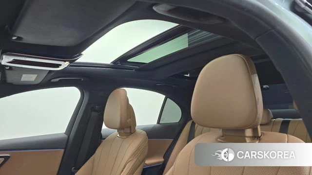 Mercedes-Benz E-Class W214 id 4421480 из Кореи 8