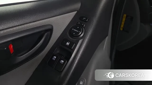 Hyundai The New Grand Starex id 3449415 из Кореи 8