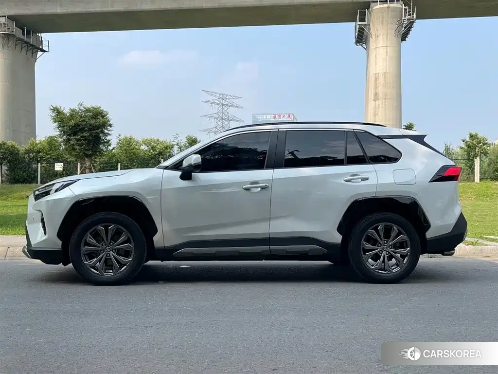 Toyota RAV4 id 4565203 из Китая 8