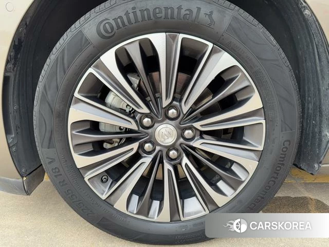 Buick GL8 id 4238603 из Китая 8