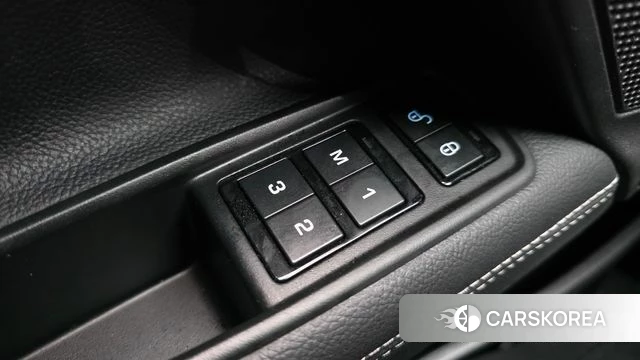 Jaguar XE id 3813932 из Кореи 8