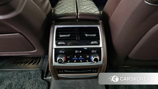 BMW 7 Series (G11) id 3935828 из Кореи 8