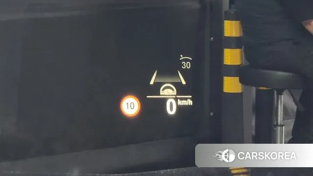 BMW 5 Series (G30) id 2985743 из Кореи 8