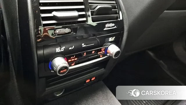 BMW 5 Series (G30) id 3031924 из Кореи 8