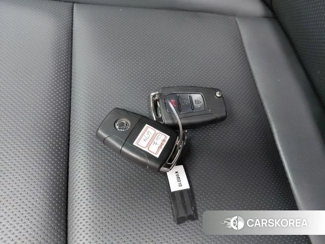 Ssangyong Torres id 4711113 из Кореи 8
