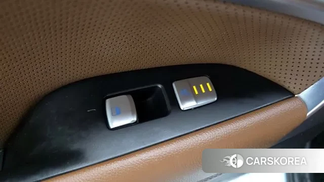 Genesis G70 id 3703659 из Кореи 8