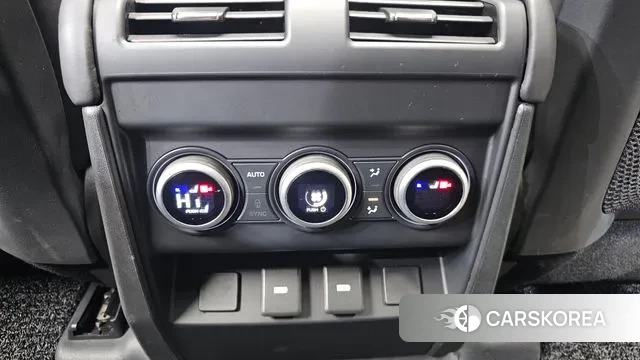 Land Rover Defender (L663) id 3560223 из Кореи 8