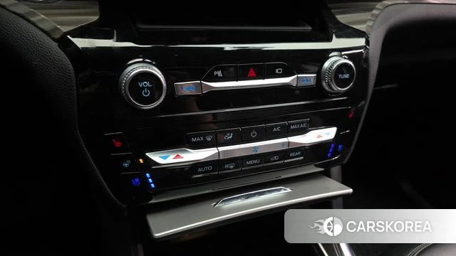 Ford Explorer 6th Generation id 4303846 из Кореи 8