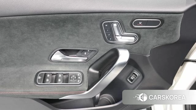 Mercedes-Benz A-Class W177 id 3832430 из Кореи 8