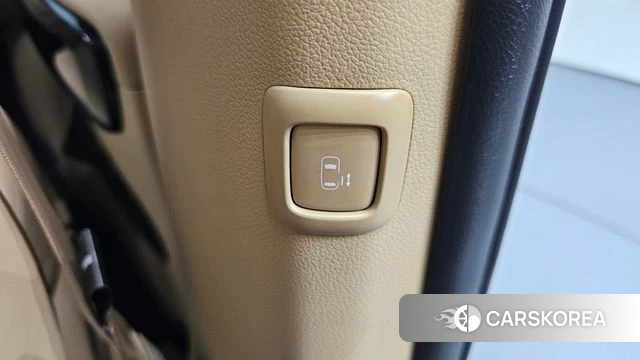Kia The New Carnival id 4873402 из Кореи 8