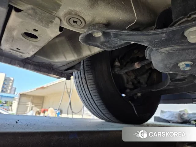 Hyundai Avante AD id 3024709 из Кореи 8