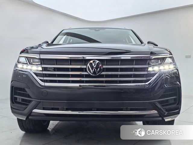 Volkswagen Touareg id 4274325 из Китая 8
