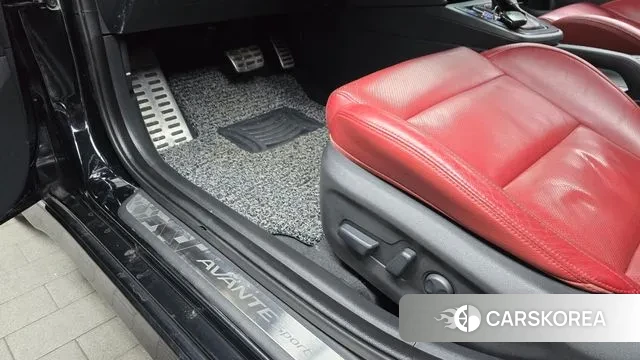 Hyundai Avante AD id 3583588 из Кореи 8