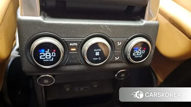 Land Rover Discovery 5 id 3188471 из Кореи 8