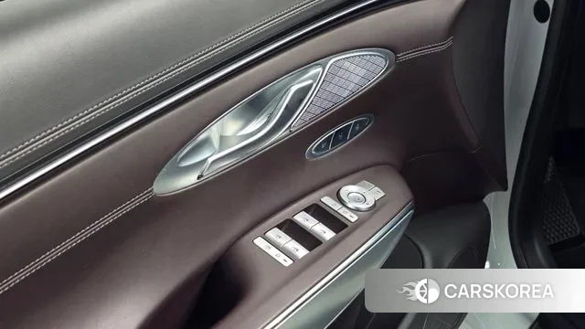 Genesis GV70 id 3406902 из Кореи 8