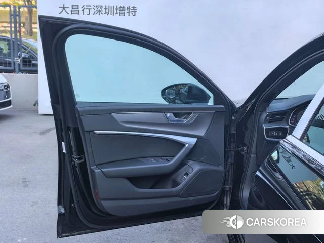 Audi A6L id 4300392 из Китая 8