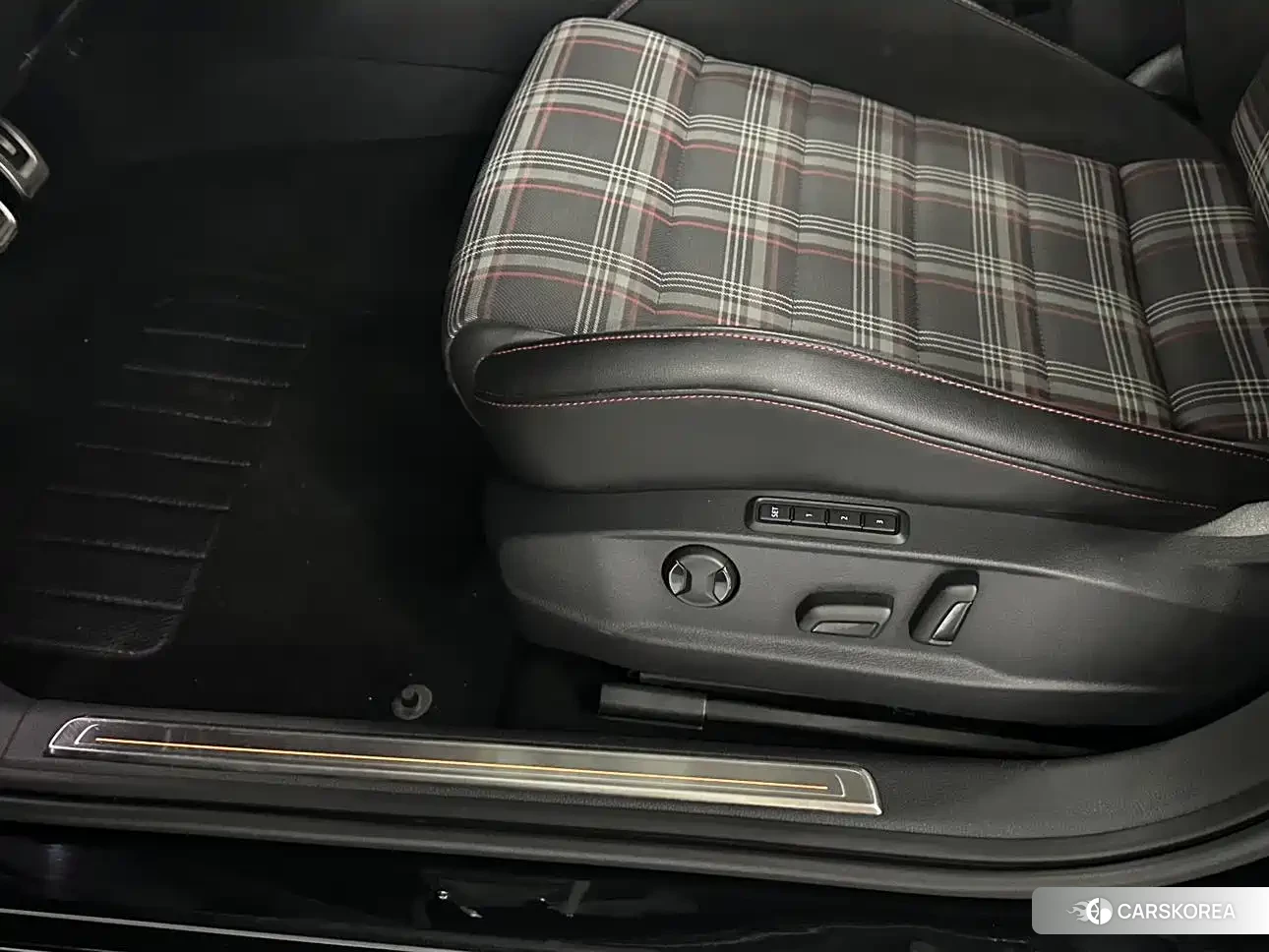 Volkswagen Golf id 4559773 из Китая 8