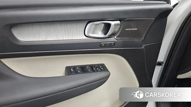 Volvo XC40 id 3294299 из Кореи 8