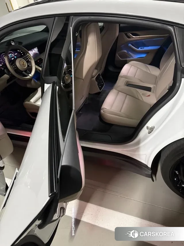 Porsche Taycan id 3685964 из Кореи 8