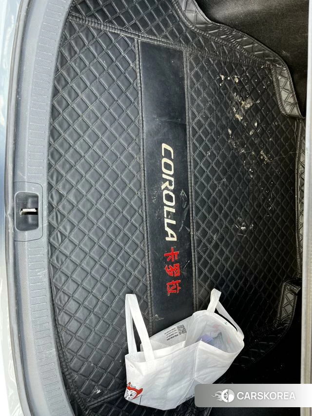 Toyota Corolla id 4221798 из Китая 8